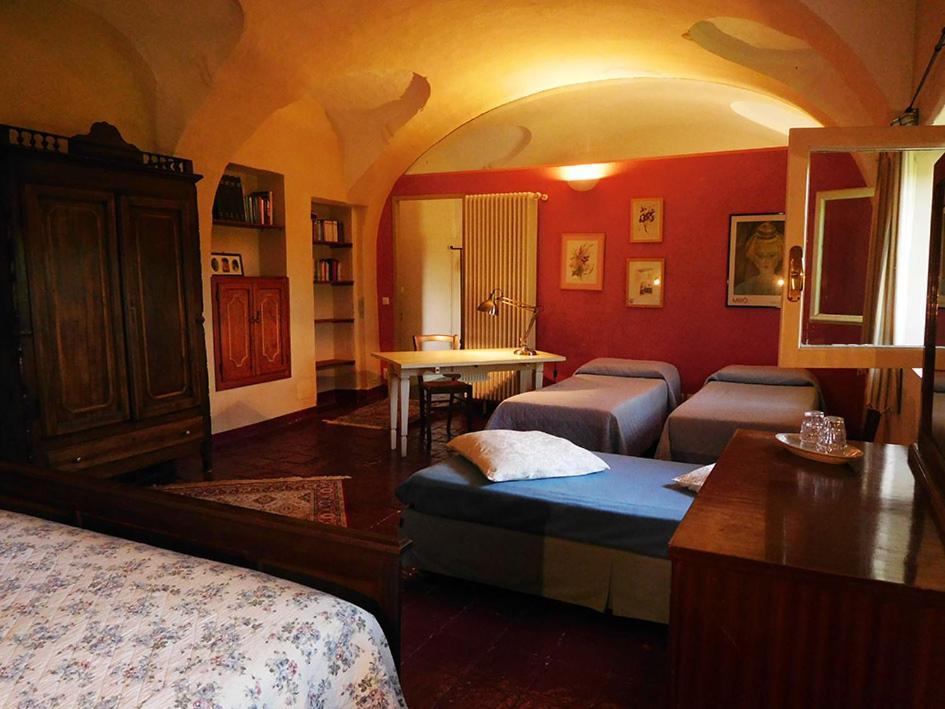 Agriturismo La Tilia Lequio Tanaro Exterior photo